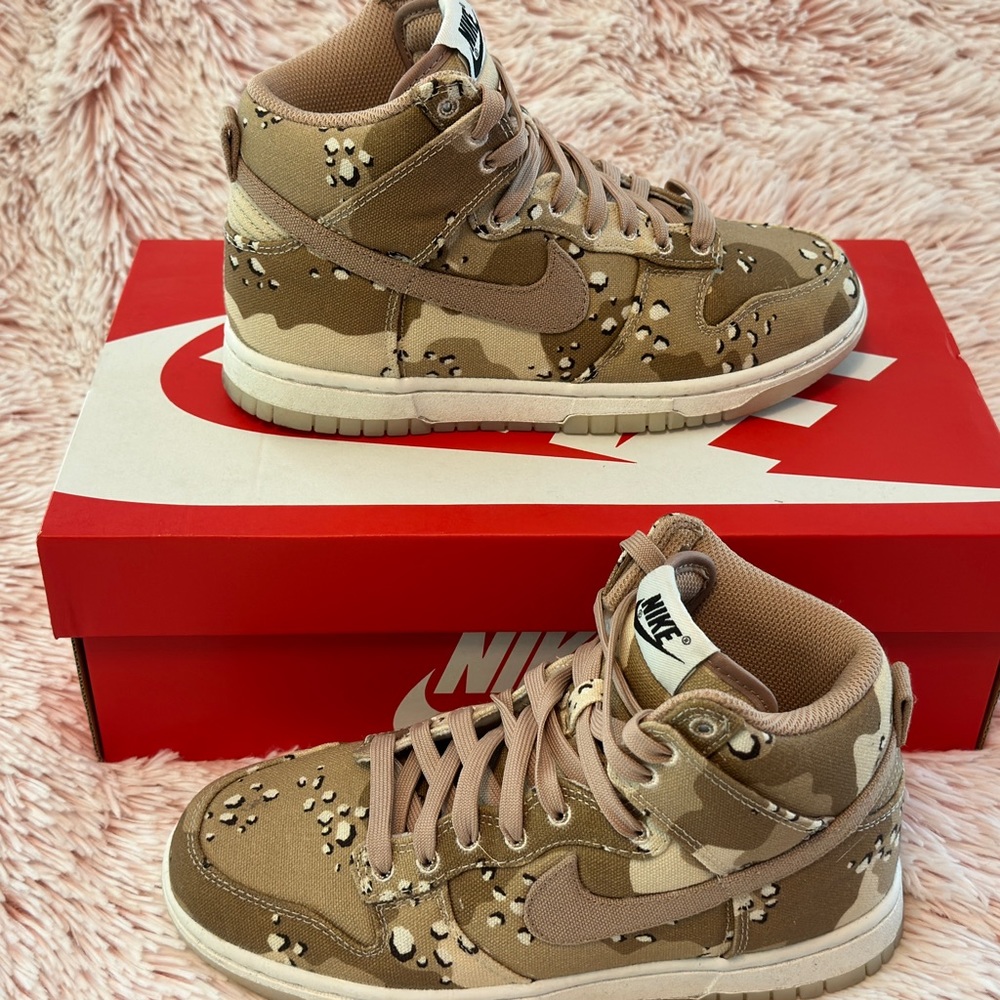 Nike Dunk high size 5.5 camouflage